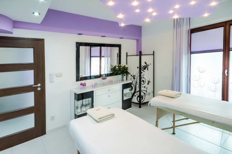 esthetique-MENTON-min_reception-5078879